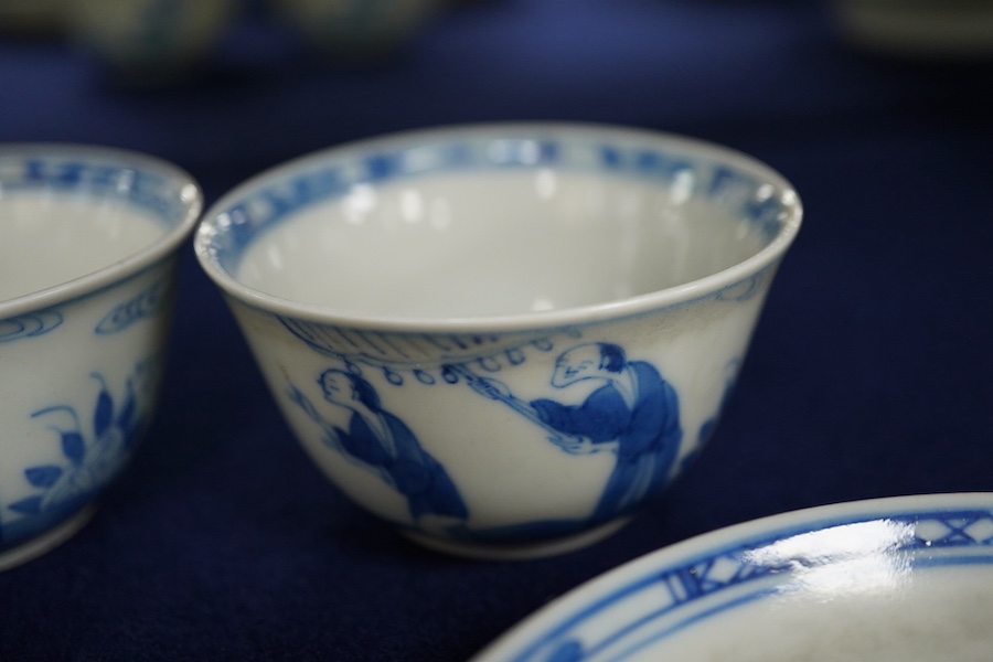 Two Chinese blue and white tea bowls and saucers-11.5cm diameter